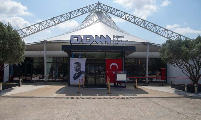 Istanbul: Digital Experience Museum Entry Ticket - The Unique Appeal of Modern Art Meets Ancient City