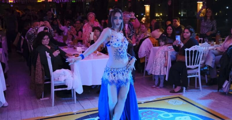 Istanbul: Dinner Cruise with Hotel Pickup & Optional Drinks - Key Points / Takeaways