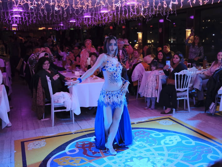 Istanbul: Dinner Cruise with Hotel Pickup & Optional Drinks - Exploring Istanbul from the Water: A Detailed Review