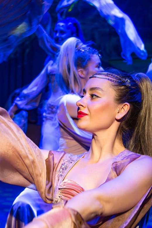 Istanbul: Experience Belly Dance Show - Historic Building and Atmosphere