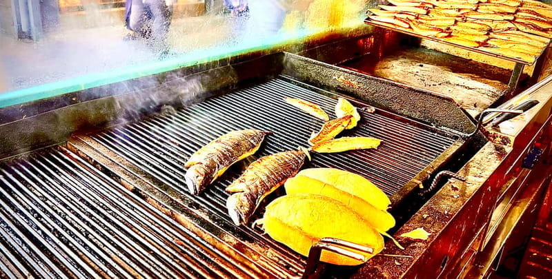 Istanbul: Guided Food Tour with Ferry Ride and Tastings - Logistics, Value, and Practical Tips