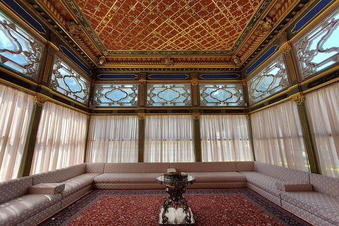 Istanbul Highlights! Blue Mosque, Hagia Sophia, Topkapı and More! - Marveling at the Blue Mosque