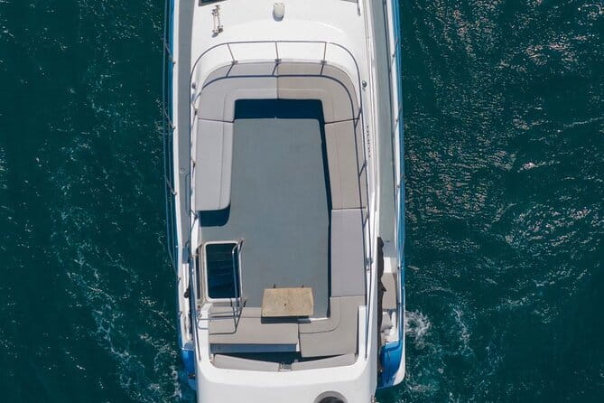 Istanbul Private Luxury Yacht on Bosphorus 14 mt 46feet - Key Points
