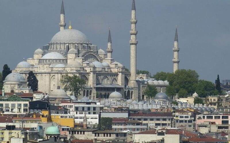 Istanbul: Private Sightseeing 2, 4 or 8 hours with a Local - Key points / Takeaways