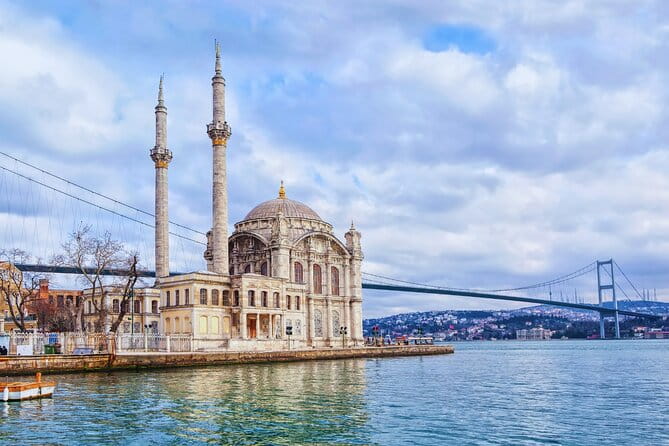 Istanbul Private Yacht Tour - 2 Hours - An In-depth Look at the Istanbul Private Yacht Tour