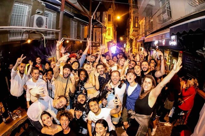 Istanbul Pub Crawl - Istanbul Bar Nights - In-Depth Review of the Istanbul Pub Crawl — What to Expect