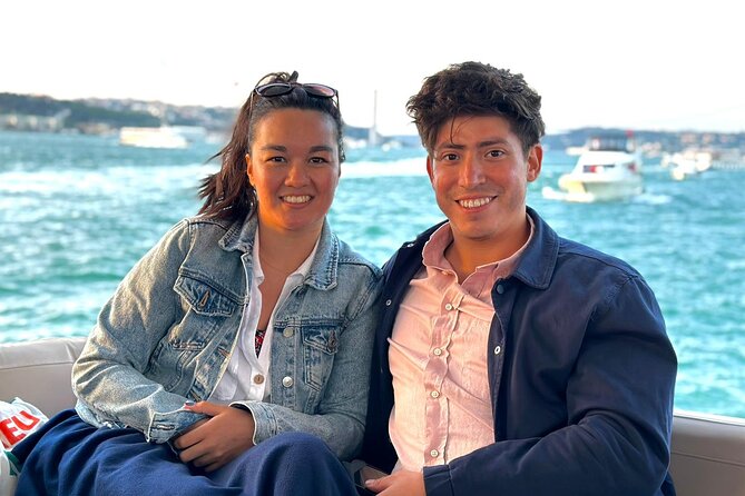 Istanbul Sunset Luxury Yacht Cruise With Snacks and Live Guide - Yacht and Service