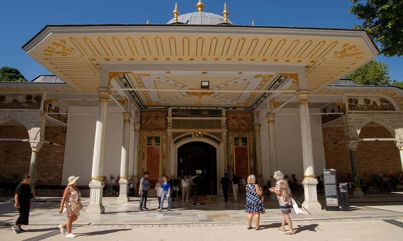 Istanbul: Topkapi Palace & Hagia Sophia Tickets with Audio - Why This Experience Works for Most Travelers