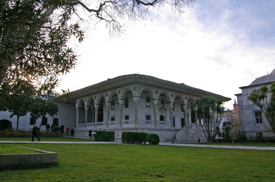 Istanbul: Topkapi Palace & Harem Tour Skip-the-Line Ticket - Key Points