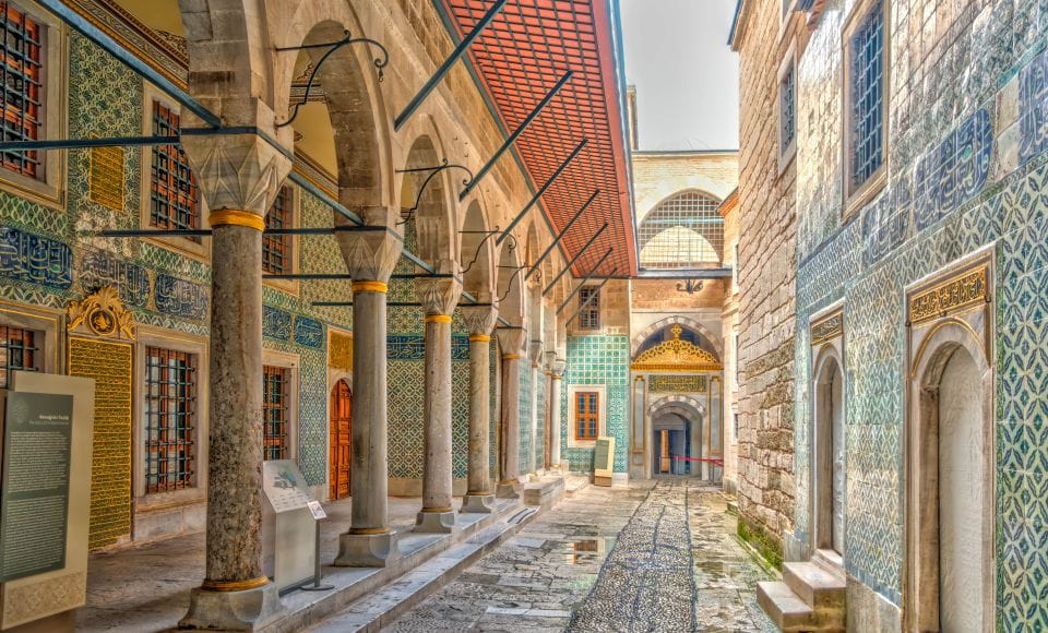 Istanbul: Topkapi Palace & Harem Tour Skip-the-Line Ticket - Tour Inclusions