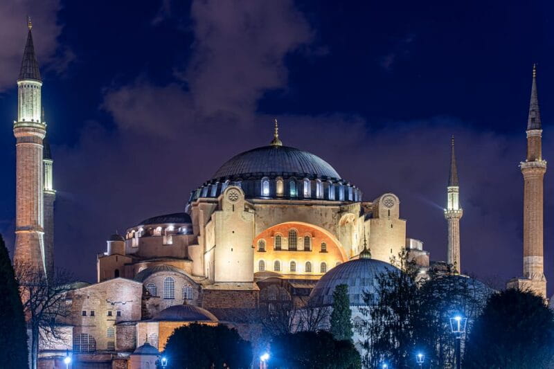 Istanbul: Tour of Hagia Sophia and Blue Mosque By Night - Practicalities and Logistics