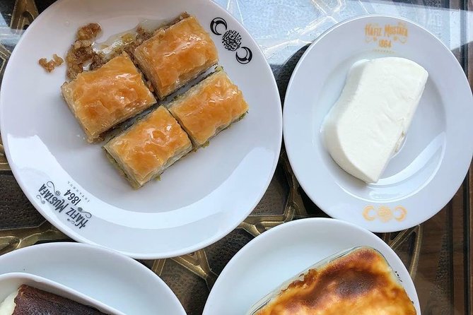 Istanbul Traditional Food Tour With Dinner on Off-Touristy-Path - Crossing Continents