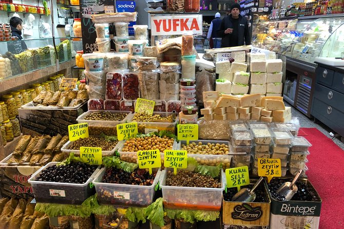 Istanbul Traditional Food Tour With Dinner on Off-Touristy-Path - Sampling Local Delicacies