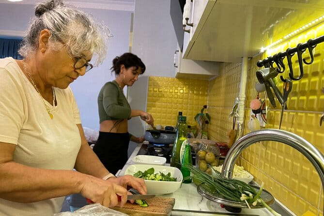 Istanbul Vegan/Vegeterian Cooking Class with Locals at Home - FAQ