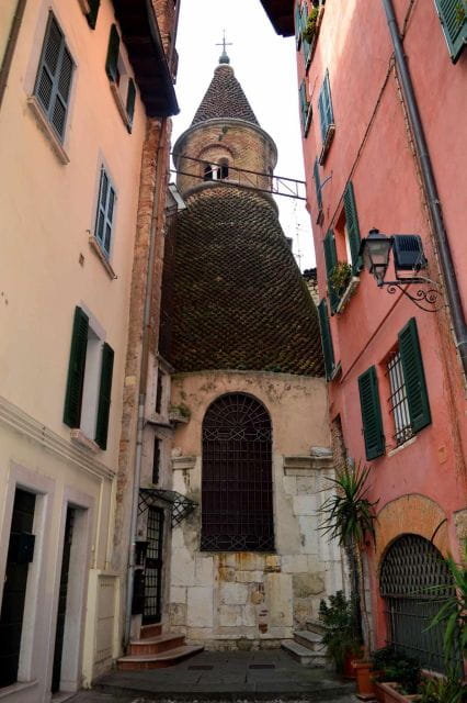 Italy most underrated city:Brescia Walking tour with a drink - Price and Logistics: Good Value, Easy Planning