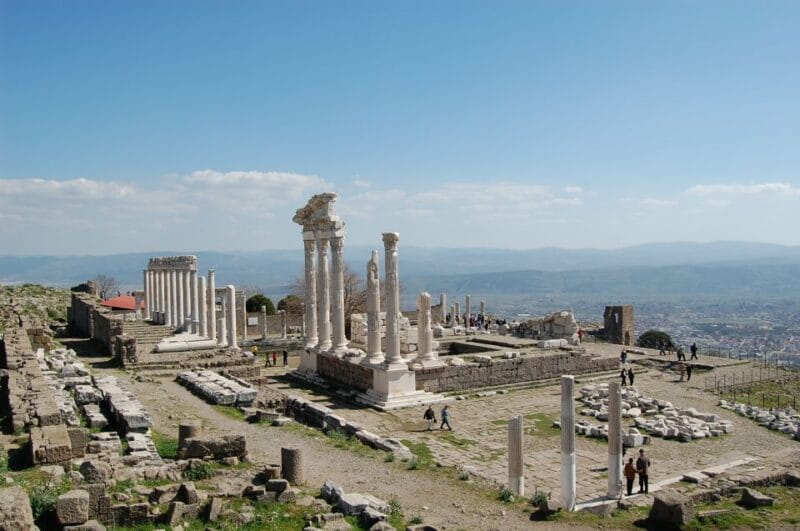 Izmir: Pergamum Tour with Private Guide & Van - Key points / Takeaways