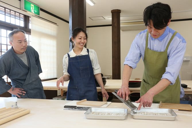 Izushi Soba Making Experience Local Tour & Guide - Meeting and Pickup Information