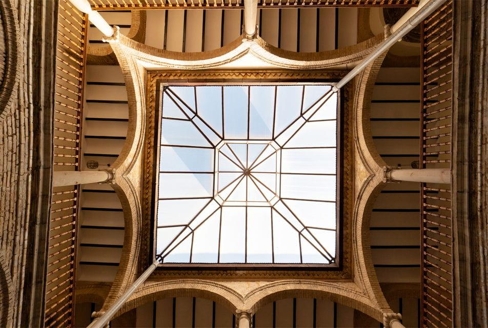 Jaén: 3 Hour Tour, Cathedral, Arab Baths + Olive Oil Tasting - Discovering the Jewish Quarter