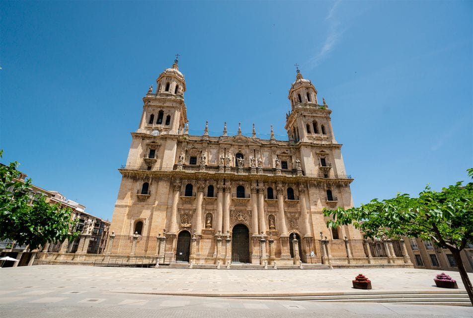 Jaén: 3-Hour Tour, Cathedral, Jewish Quarter, and Arab Baths - Key Points