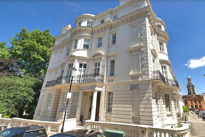 James Bond Private Tour - Exploring London’s Bond Movie Locations in Depth