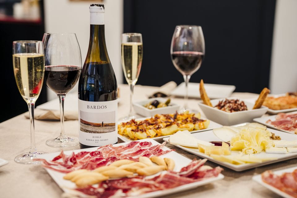 Jamón, Cheese and Wine Experience Near Sagrada Familia - Reservation Details