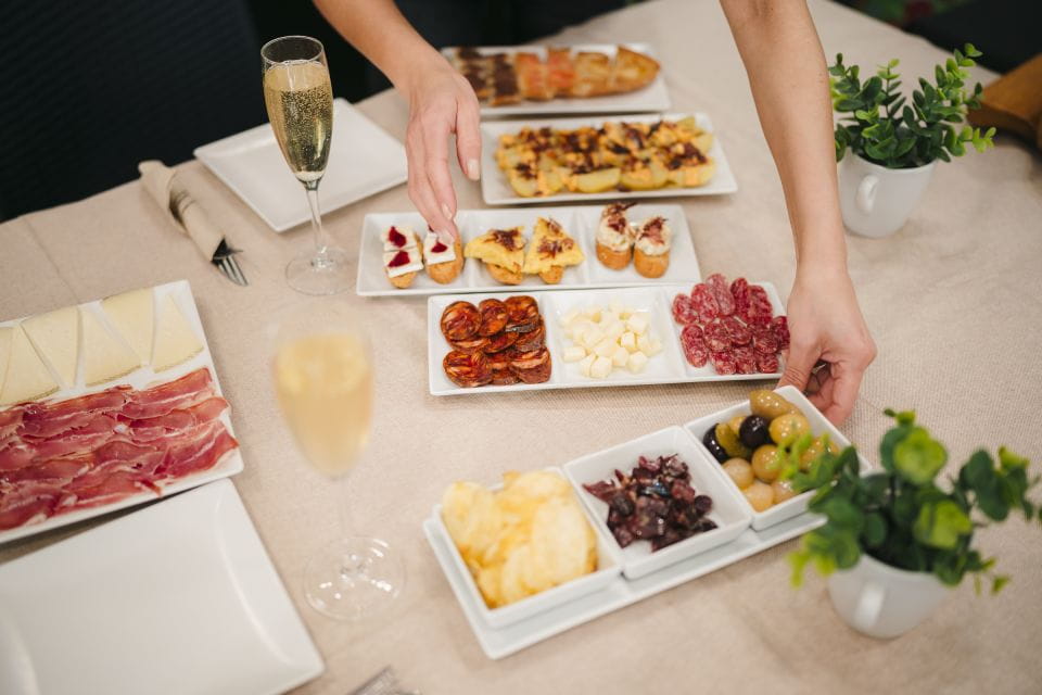 Jamon & Tapas Tasting Experience Near Sagrada Familia - Culinary Highlights