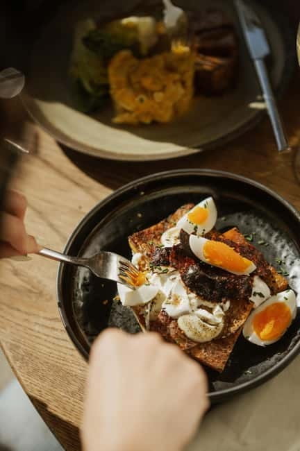 János Hill Sightseeing with Traditional Lunch: Normafa Síház - Exploring Budapest’s Serene Green Heart from János Hill