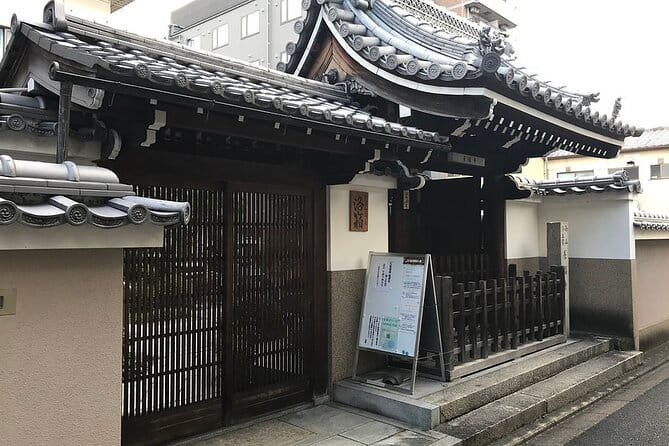 [Japan Wellness] Private Morning Yoga in a Temple of Kyoto - Taking in the Private Yoga Experience
