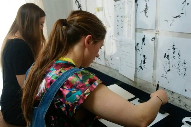 Japanese Calligraphy Experience With a Calligraphy Master - Highlights of the Calligraphy Instruction