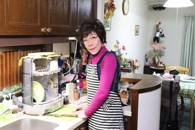 Japanese Cooking Class in Kyoto With an Introduction to Tofu - Convenient Logistics and Meeting Details