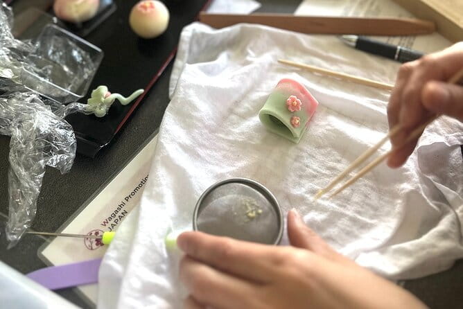 Japanese Sweets Making With Tea Ceremony in Pirvate Studio - Key Points