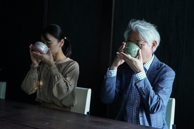 Japanese Tea Ceremony & Japanese-Style Lunch Served by Airline - Meeting and Transportation Details