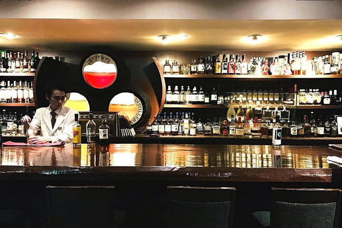 Japanese Whisky Tasting Experience at Local Bar in Tokyo - Rare and Award-Winning Aged Whisky Samples