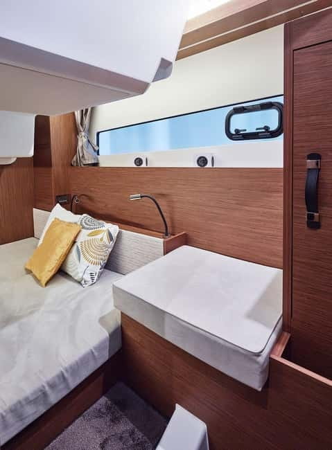 Jeanneau NC33- 4 hour Luxury Yacht Charter Blue Lagoon - The Sum Up