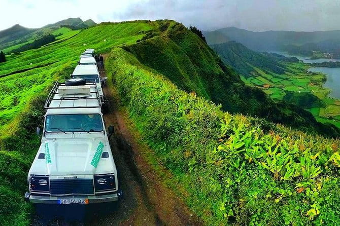 Jeep Tour Full Day Sete Cidades & Lagoa do Fogo with lunch and drinks included. - Key Points