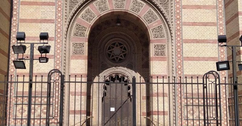 Jewish Quarter & Synagogues with personal stories - Key Points / Takeaways