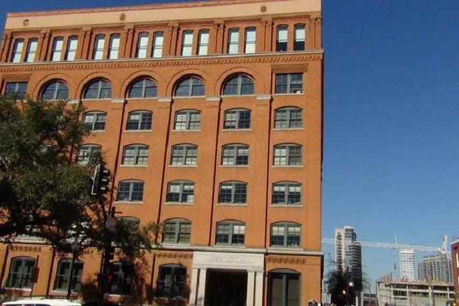 JFK Assassination Tour With Lee Harvey Oswald Rooming House - Meeting and Departure