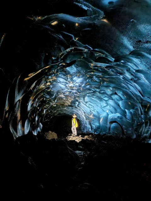 Jökulsárlón: Blue Ice Cave Tour and Glacier Walk - FAQ