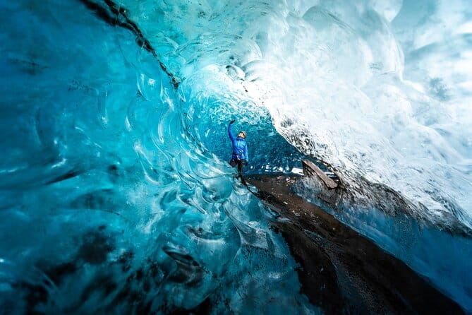 Jökulsárlón: Visit a Natural Blue Ice Cave - Key points / Takeaways