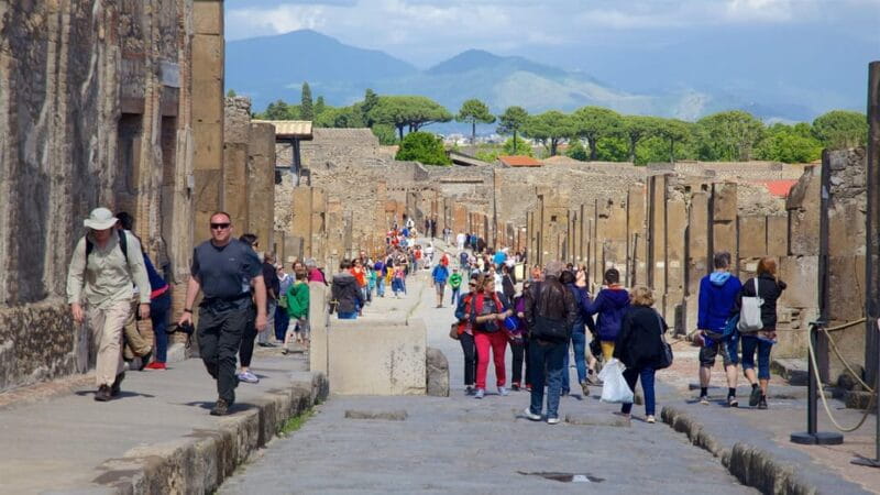 Journey Through Pompeii & Vesuvius: History, Ruins and Lava - FAQ
