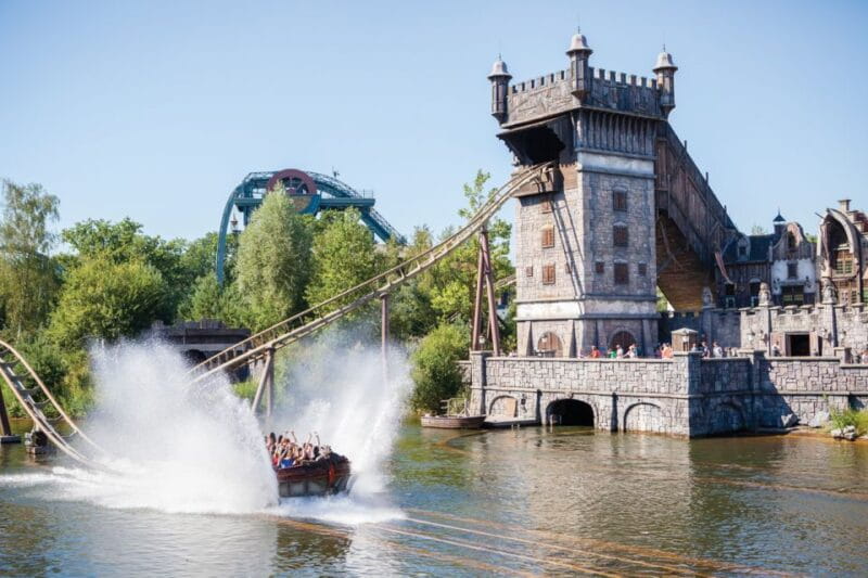 Kaatsheuvel: Efteling Theme Park Day Admission Ticket - Dining and Refreshments: Dutch Pancakes and Beyond