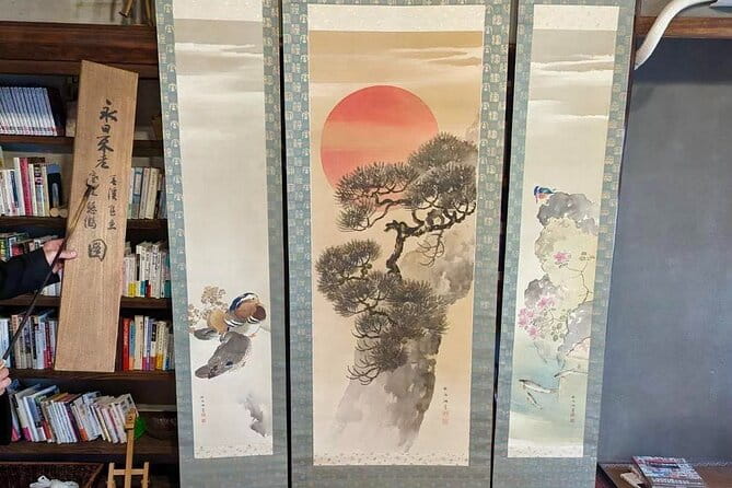 Kakejiku (Hanging Scroll) Historical Art Class in Abeno Osaka - Key Points