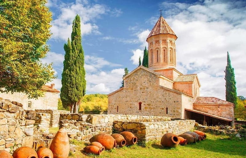Kakheti: Bodbe, Sighnaghi, and Telavi Full-Day Tour - The Vine and the Glass: Wine Tastings and Traditional Foods