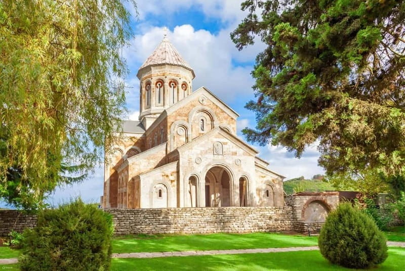 Kakheti Discovery: Bodbe, Sighnaghi & Telavi Wine Tour - Exploring Kakheti: From Spirituality to Scenic Vistas