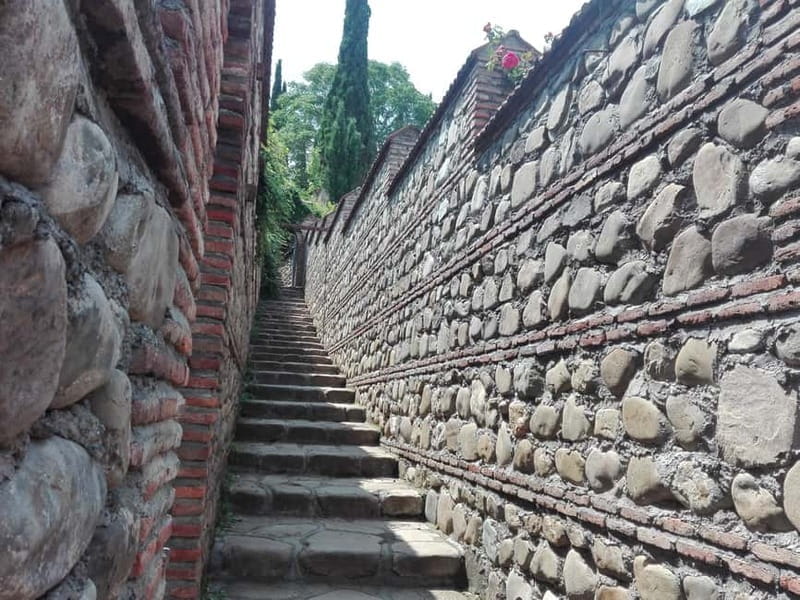 Kakheti: Individual Day Tour To Sighnaghi From Tbilisi - The Experience: A Day of Authenticity and Scenic Wonder