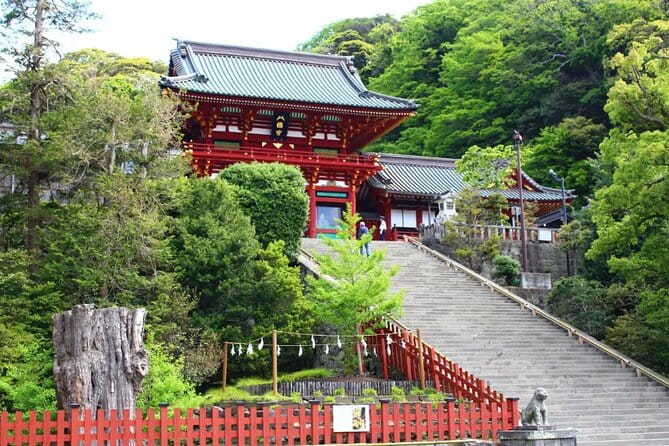 Kamakura Kotoku-In Temple and Enoshima Day Tour From Tokyo - Discovering Enoshima Island