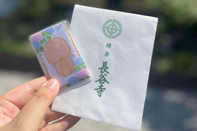 Kamakura: Largest Wooden Buddha, Temples, Cultural Experience - Shopping at Local Stores