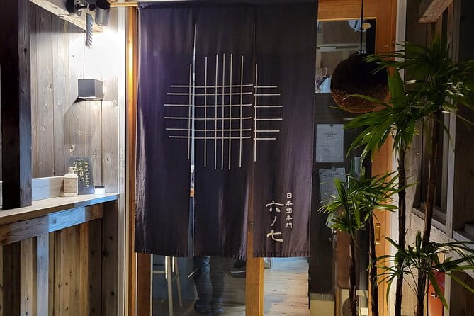 Kamakura Small Group Onigiri Making and Sake Tasting in Sake Bar - How to Book Your Experience