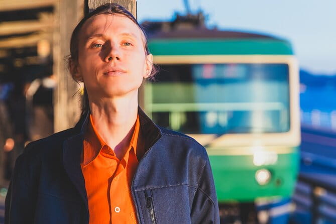 Kamakura Tour With Pro Photographer: Anime Train & Fuji Sunset - Capture Stunning Portraits With a Pro Photographer