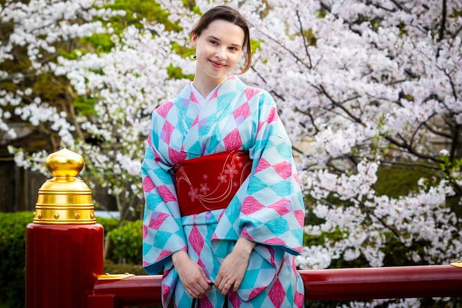 Kamakura Tour With Pro Photographer: Tsurugaoka Hachimangu Shrine - Inclusions